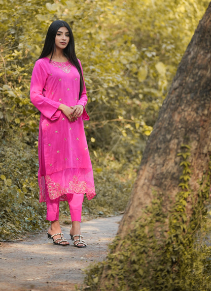 D02.3pc vol_1.unstitched Eid luxe collection 2025